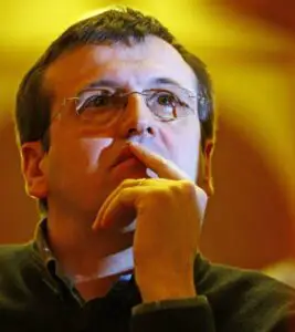 Lider PDL: „Raed Arafat trebuia încurajat să îmbunătăţească legea, nu invitat să plece din minister”