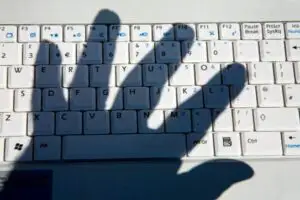 Un atac cibernetic de mare amploare va lovi companiile în următorii doi ani
