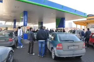 Ai protestat împotriva benzinăriei? Degeaba!
