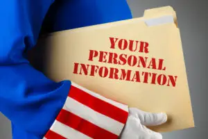 UE atacă giganţii americani ai internetului