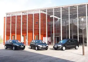 Dacia se vinde mai bine în Franţa decât în România