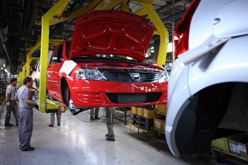 Producţia de la Uzina Dacia din Mioveni va fi oprită până la sfârşitul lunii