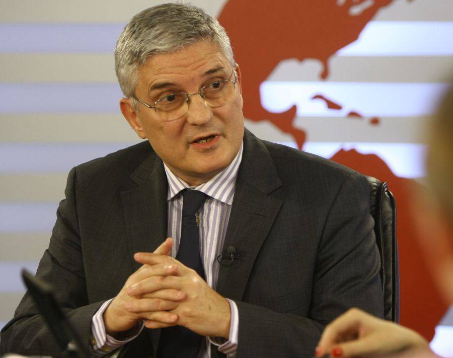 Daniel Dăianu: „Relansarea economică prin finanţarea consumului este o naivitate”
