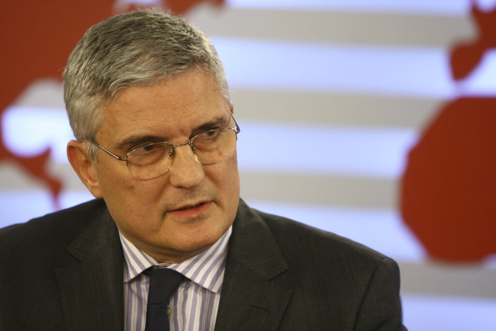 Marian Sârbu, primvicepresedinte ASF în locul lui Daniel Dăianu. Cornel Coca Constantinescu, membru neexecutiv în locul lui Marian Mîrzac