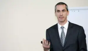 Dan Bucşa, UniCredit: Scumpirile din perioada Sărbătorilor Pascale nu se vor reflecta în rata anuală a inflaţiei