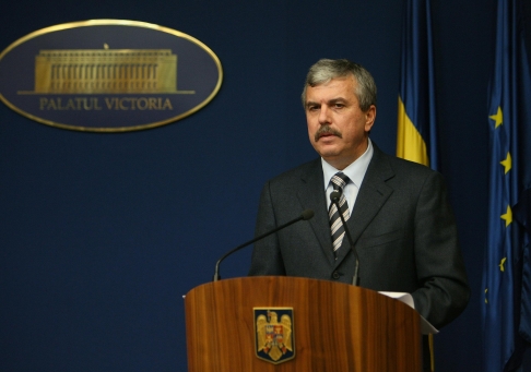Dan Nica: „Contractul de consultanţă pentru privatizarea Poştei Române va fi semnat până la finele săptămânii”