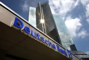 Grecia a numit consilierii pentru schimbul voluntar de obligaţiuni