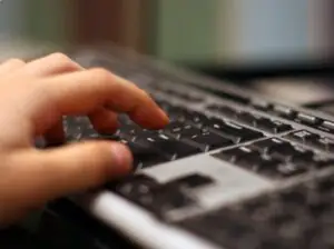 Atenţie utilizatori de internet: CE modifică legislaţia privind protecţia datelor cu caracter personal