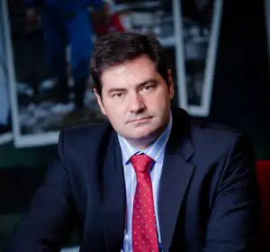 Un spaniol, noul CCO pentru divizia de business a Vodafone