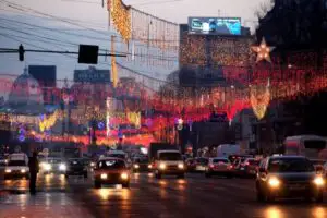 Oprescu aprinde astăzi luminile de sărbătoare din Piaţa Timpului