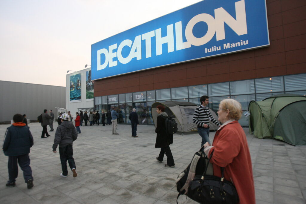 Mâine se deschide al doilea Decathlon din Bucureşti, în Berceni