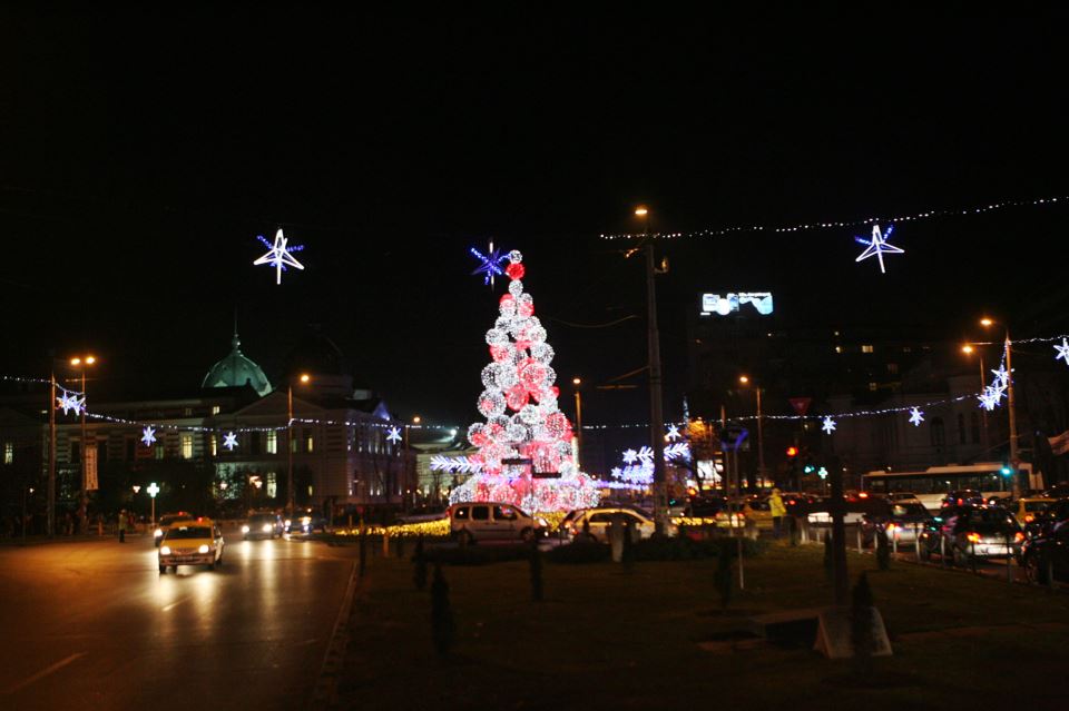 Când vor fi aprinse luminile de sărbători în Bucureşti