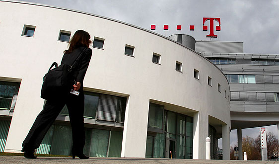 Deutsche Telekom a înregistrat pierderi în trimestrul patru din 2013