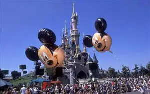 Disneyland Paris a înregistrat un număr record de vizitatori în 2012