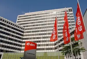 E.ON ar putea concedia 10.000 de angajați