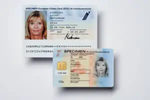 Guvernul amână pe termen nedefinit introducerea cărţii electronice de identitate