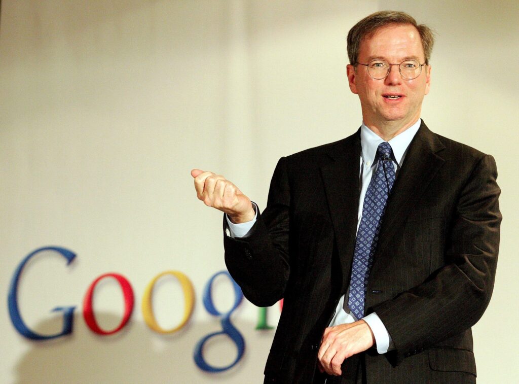 Eric Schmidt, CEO Google, despre viitor: Vom putea comunica în orice limbă