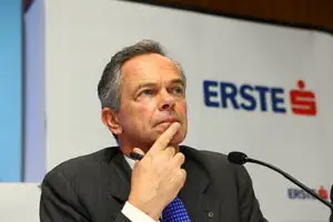 Şeful Erste: Ce a fost mai greu a trecut pentru Europa de Est