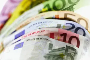 Creditele neperformante ale băncilor spaniole au ajuns la cel mai ridicat nivel din 1995