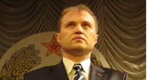 Retragerea trupelor ruse din Transnistria: Pretinsul preşedinte de la Tiraspol agită spectrul unui război cu România