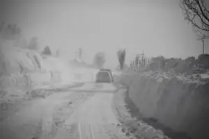 Stare de alertă: Toate drumurile naţionale din Buzău, Vrancea şi alte 5 judeţe sunt închise