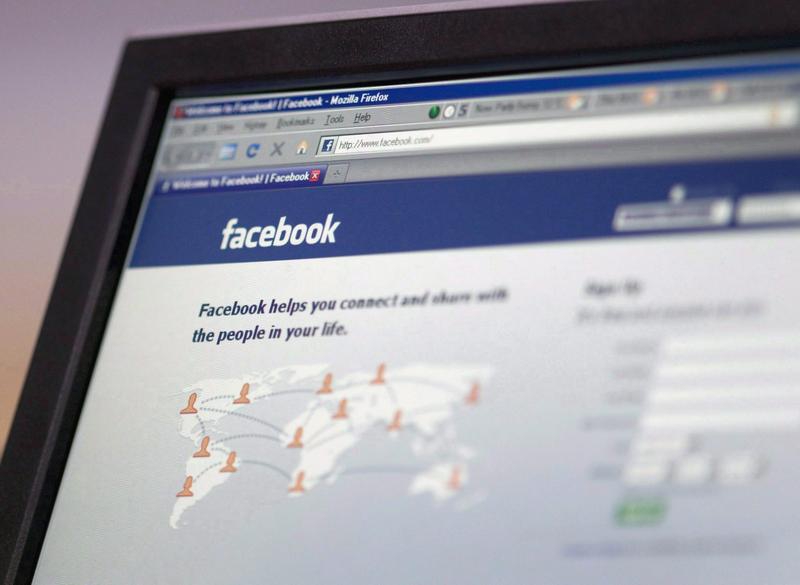 Aplicaţiile care promit posibilitatea spionării prietenilor, cele mai răspândite amenințări pe Facebook