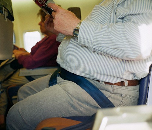 Airbus va instala în avioane scaune mai late pentru obezi
