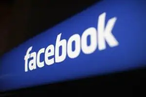 DECIZIE radicală luată de FACEBOOK. De LUNI multe conturi vor fi blocate