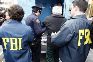 Iată cum arată cei mai periculoşi oameni din Statele Unite, căutaţi de FBI