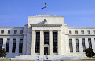 Fed dezvăluie joi numele băncilor care au primit împrumuturi de urgenţă