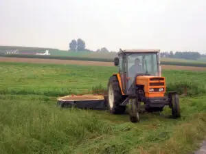 Botănoiu: Ministerul Agriculturii va compensa majorarea accizei pentru motorină; fermierii vor primi 1,8 lei/litru
