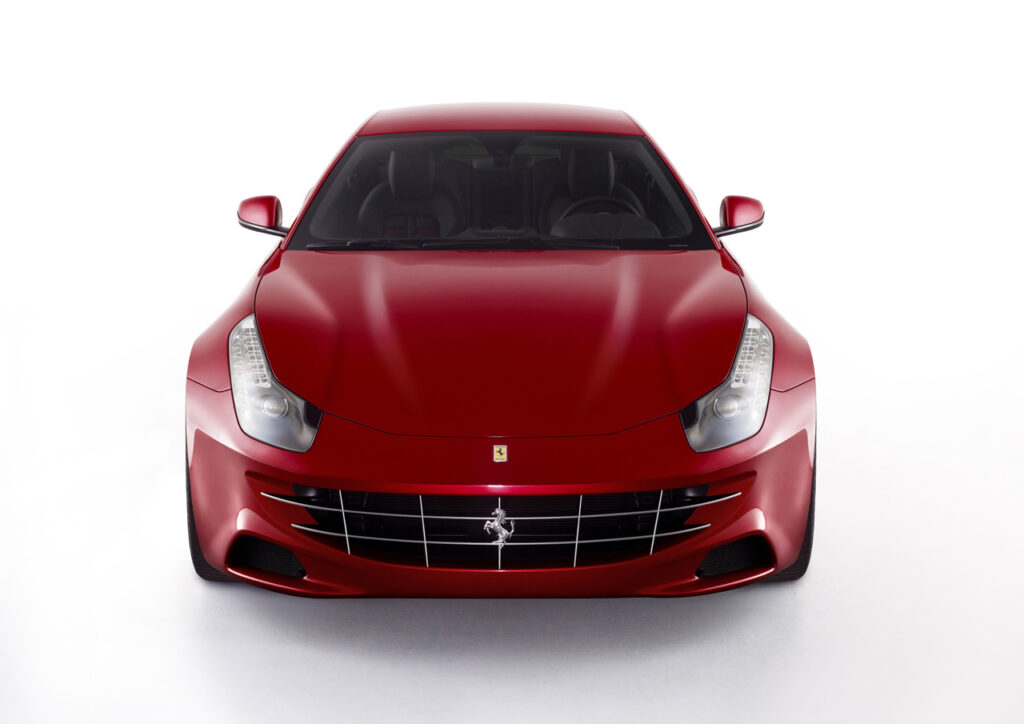 Primul exemplar Ferrari FF ajunge, în ţară, în iunie