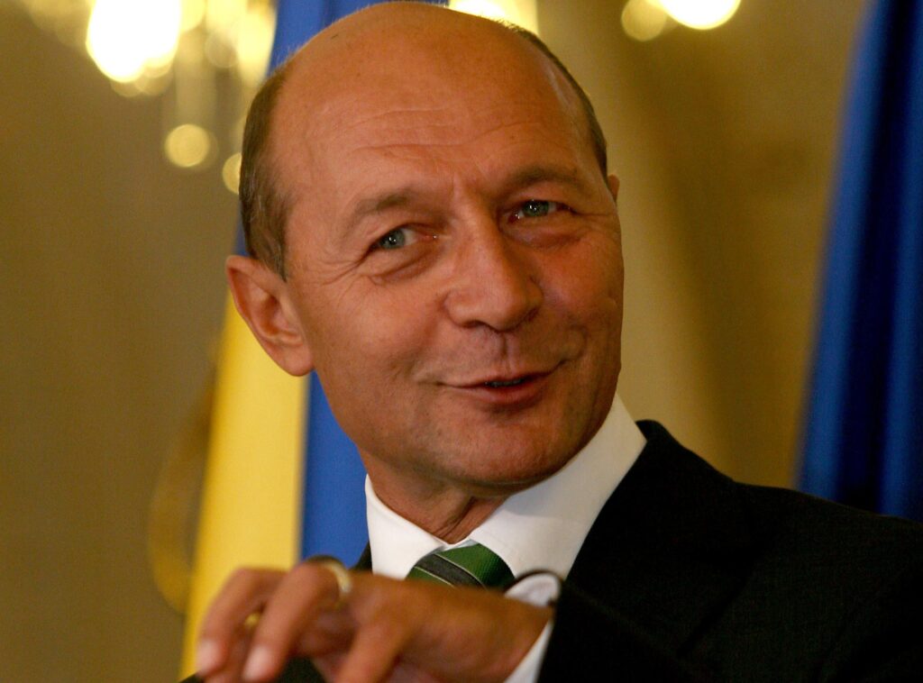 Băsescu vrea ca România să devină un hub regional pentru operaţiunile ExxonMobil şi OMV-Petrom