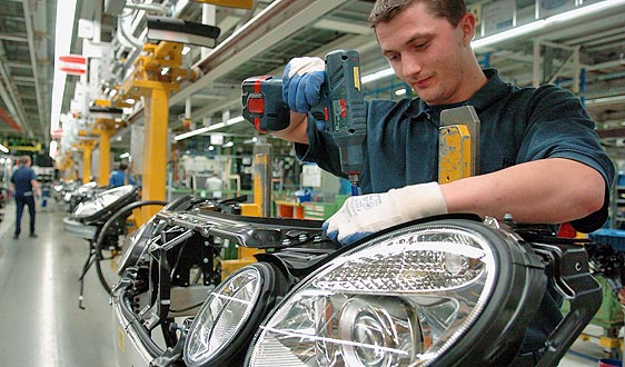 Care crezi că este SECRETUL SUCCESULUI ECONOMIC al nemţilor?