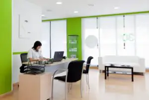 Reţeaua NoMasVello se extinde în România. AFLĂ care este reţeta de afacere propusă de liderul în centre de înfrumuseţare cu IPL
