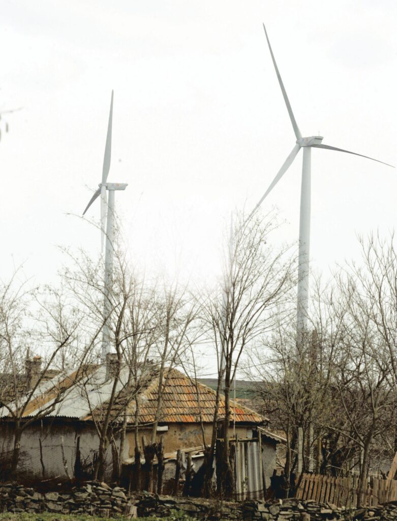 Un miliard de euro investit în bătaia vântului, în 2011