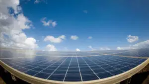 Cel mai mare parc de panouri fotovoltaice din judeţul Sibiu, cu o investiţie de 3,5 milioane de euro