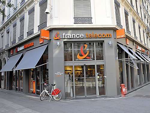 France Telecom va plăti două miliarde de dolari pentru a se extinde în Egipt