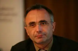 Un francez a fost ales preşedinte de asociaţie agricolă în România. El ştie să dubleze producţia la hectar