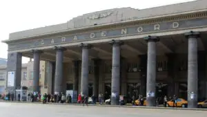 UPDATE: Imobilul din Piaţa Gării de Nord, lăsat garanţie pentru un împrumut. Banca spune că nu e Gara