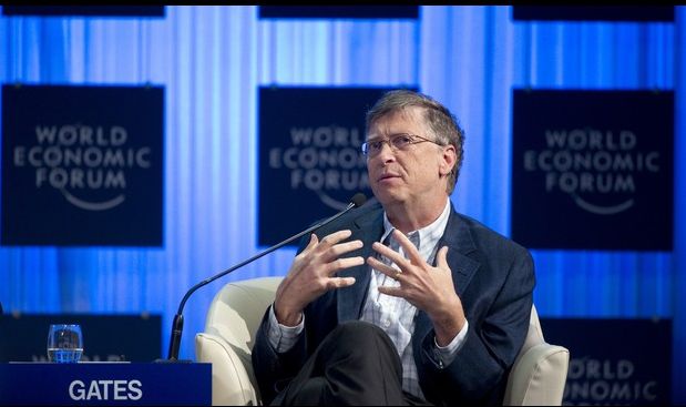 La 39 de ani Bill Gates putea sări peste un scaun de birou