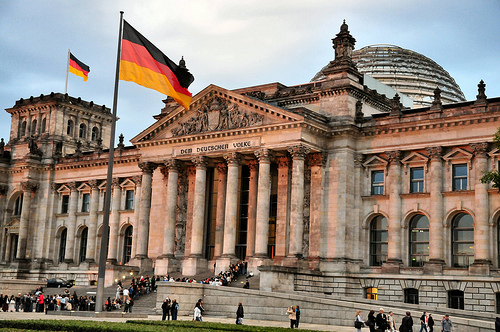 Germanii îi întrec pe chinezi la investiţii în străinătate