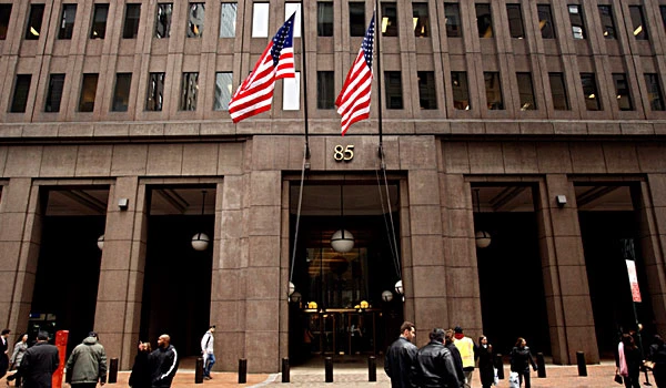 „Panică pe Wall Street”: Cele mai mari bănci din lume, secerate de evaluatori