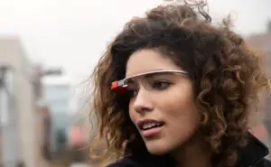 Ce ştiu românii despre cloud, ochelari Google sau portofel electronic