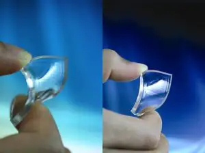 REVOLUŢIONAR : Acest material va permite crearea primelor telefoane mobile flexibile