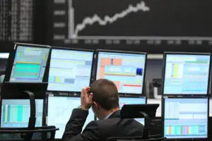 Frica de colapsul Greciei determină investitorii să cumpere obligaţiuni nemţeşti cu dobândă de 0%
