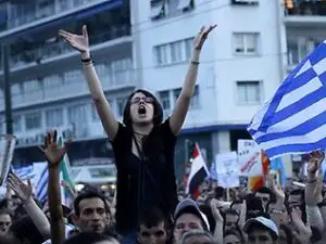 Un nou val de proteste în Grecia. De data aceasta taximetriştii şi medicii ies în stradă