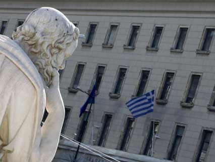 Lupta împotriva fraudei fiscale: Grecia vrea să afişeze toate cheltuielile populaţiei