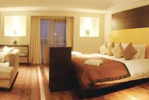 Studiu: Piaţa hotelieră din Bucureşti trece prin momente dificile