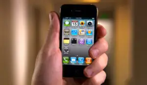 Gartner: Microsoft Windows Phone 7 va depăşi  Apple iOS  până în 2015
